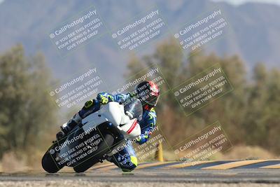 media/Oct-13-2025-Moto Forza (Mon) [[a66d839500]]/2-A Group/Session 4 Turn 7/